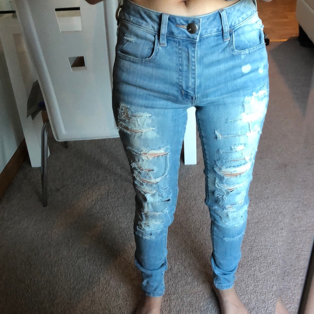 Distressed jeans - Picture 5 of 7
